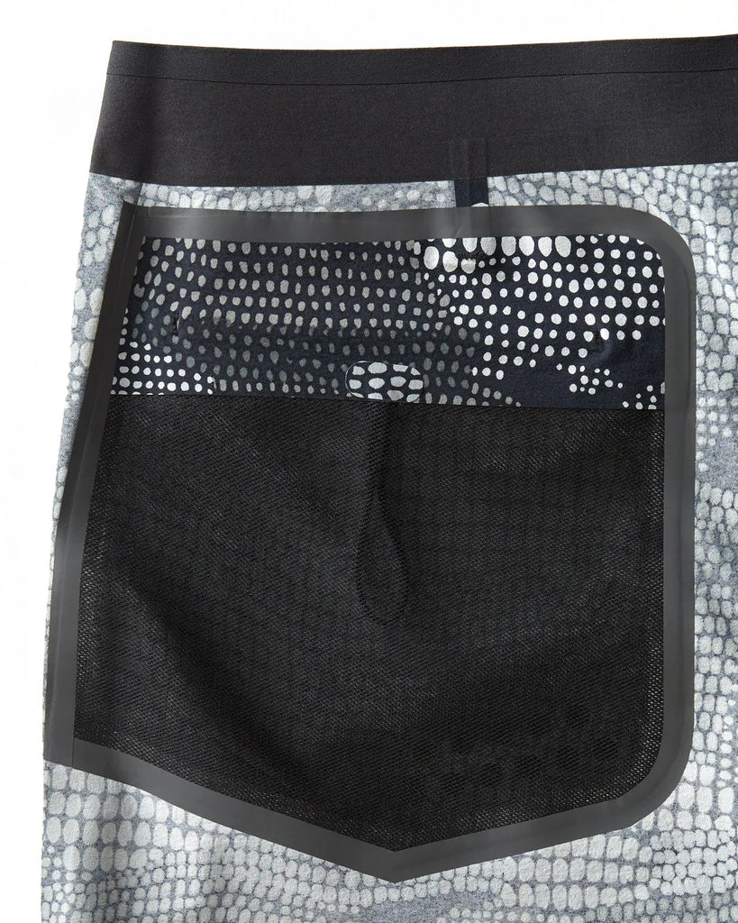 Outerknown Mens Boardshorts APEX Evolution Trunk by Kelly