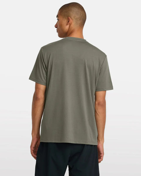 DEVI！！RVCA 2/2 BALANCECHESTZIP SS DEVI！！RVCA 2/2