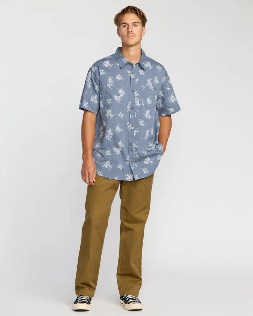 Billabong Mens Woven Sundays Mini