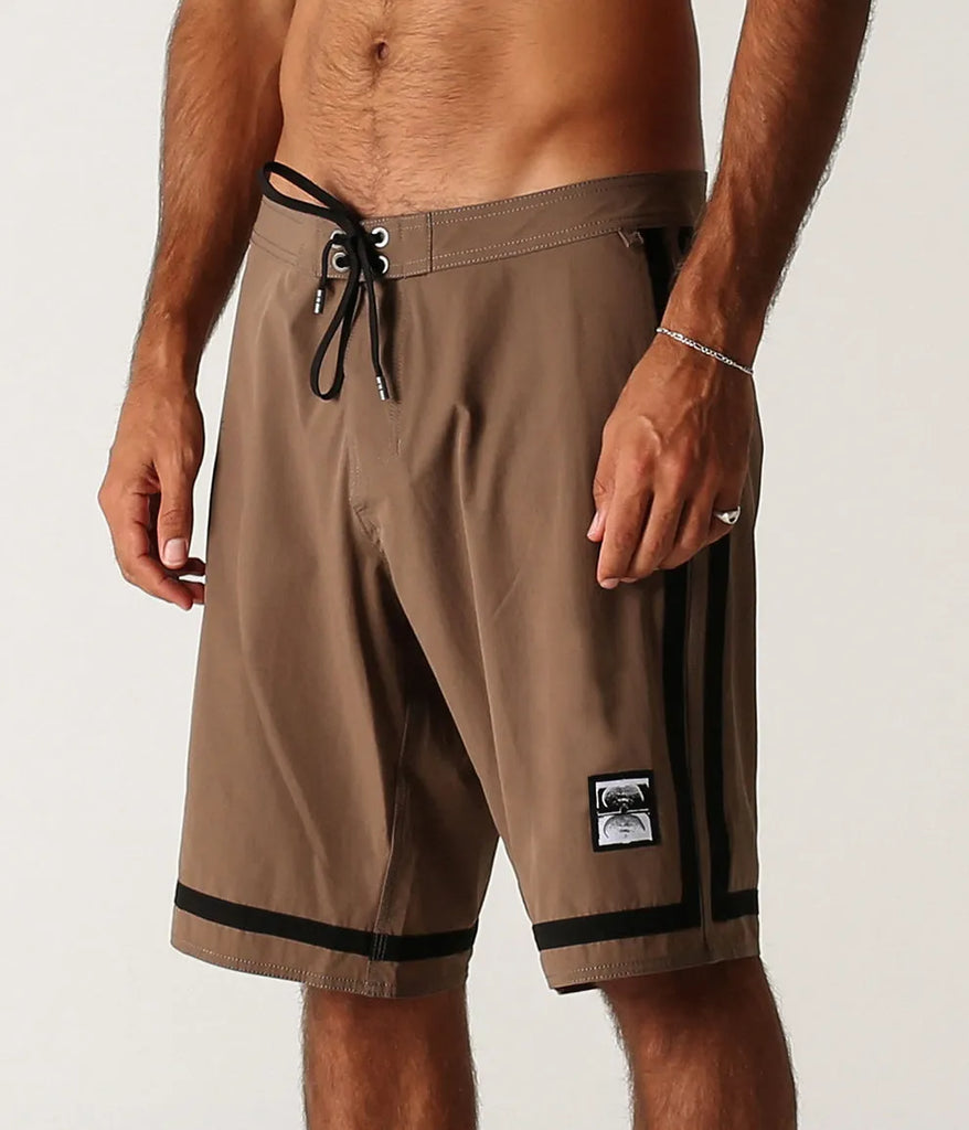 Former Mens Boardshorts Momentum Valentine 20