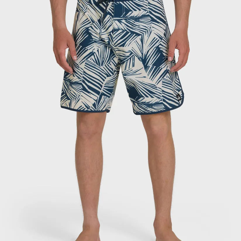 Quiksilver Mens Boardshorts Aruba Palm Scallop 19"
