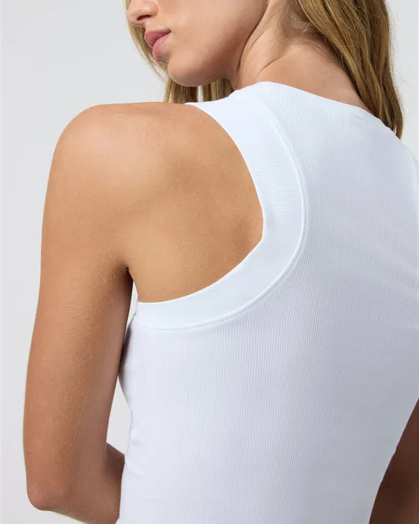 Vuori Womens Tank Top Pose Modern Tank