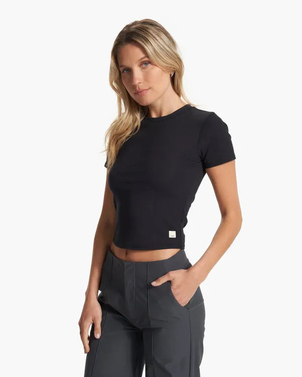 Vuori Womens Shirt Pose Fitted Tee