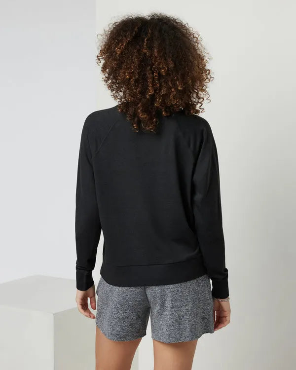 Vuori Womens Sweatshirt Long Sleeve Halo Crew