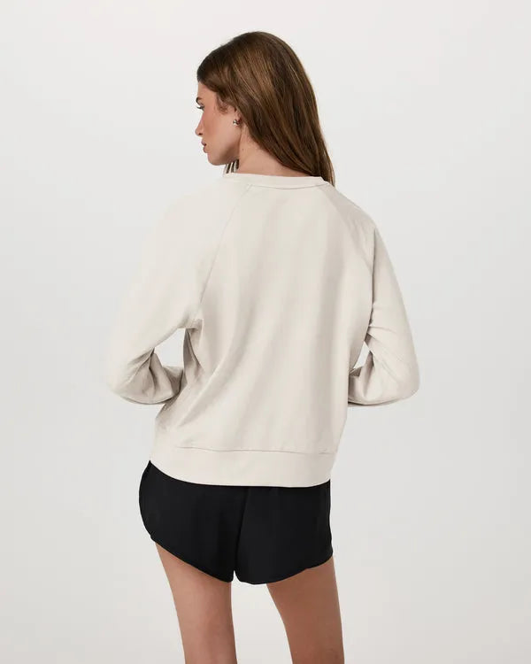 Vuori Womens Sweatshirt Long Sleeve Halo Crew