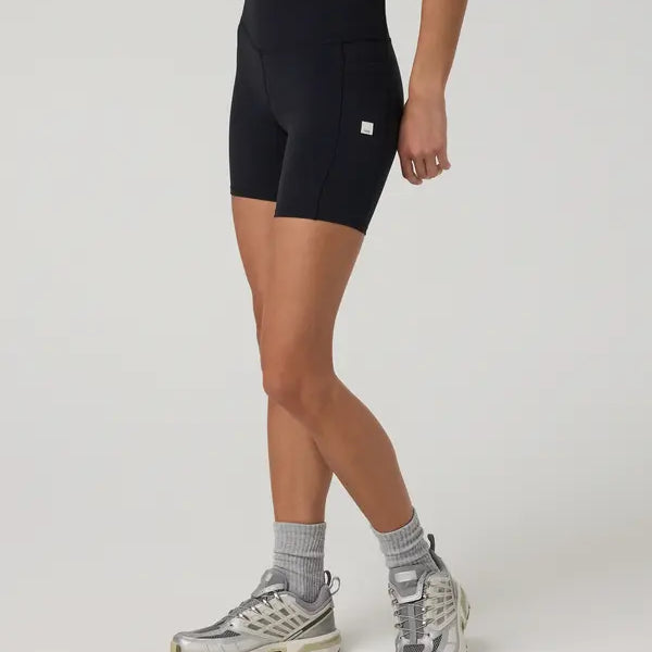 Vuori Womens Shorts AllTheForm Pocket Short 6"