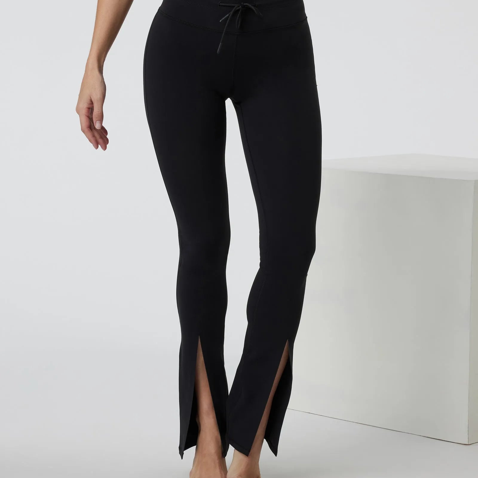 Vuori Womens Pants Daily Split Flare