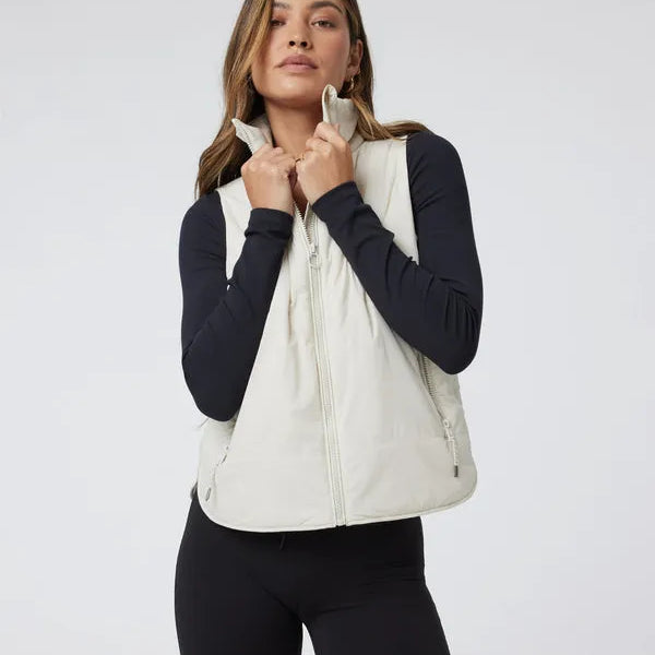 Vuori Womens Jacket Canyon Insulated Vest
