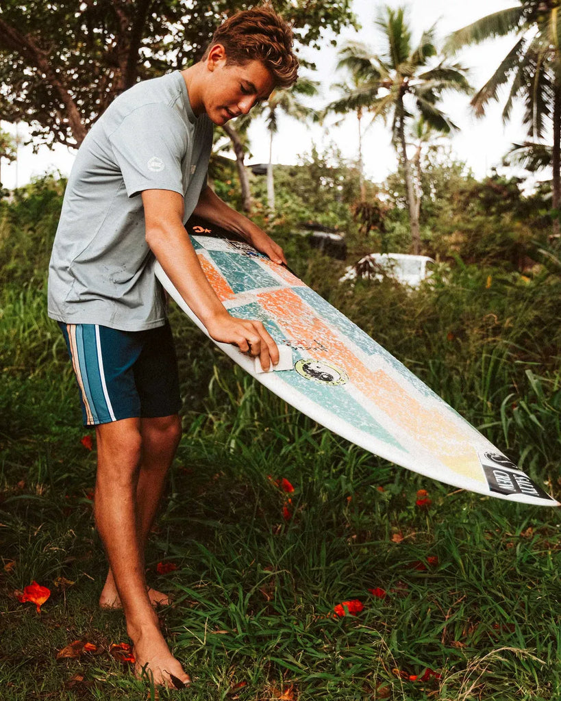 Salty Crew Mens Boardshorts Sidebar