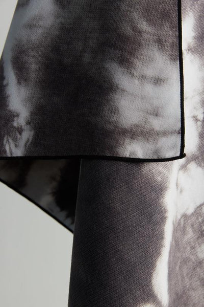 Nomadix Towel Ultralight Tie Dye Black And White