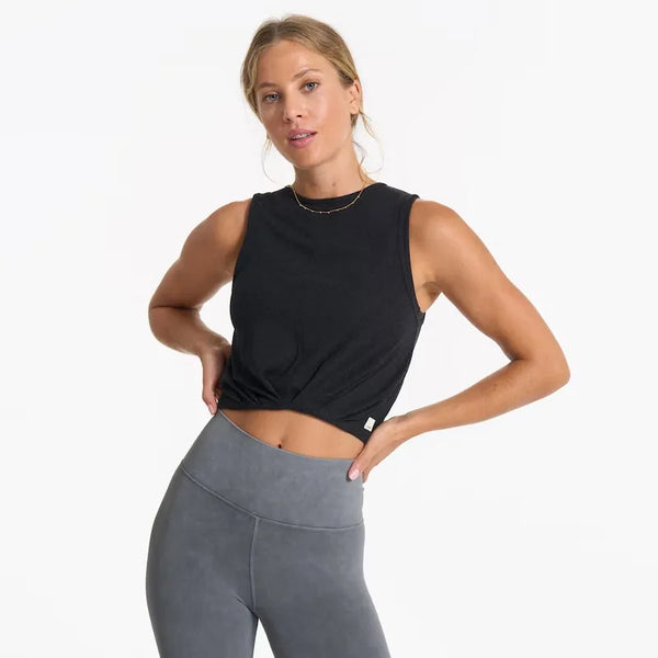 VW1051HBK_SP23_W_ECOMM_TOPS_DE