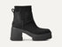 UGG™ Womens Boots Moxy Chelsea