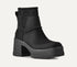 UGG™ Womens Boots Moxy Chelsea