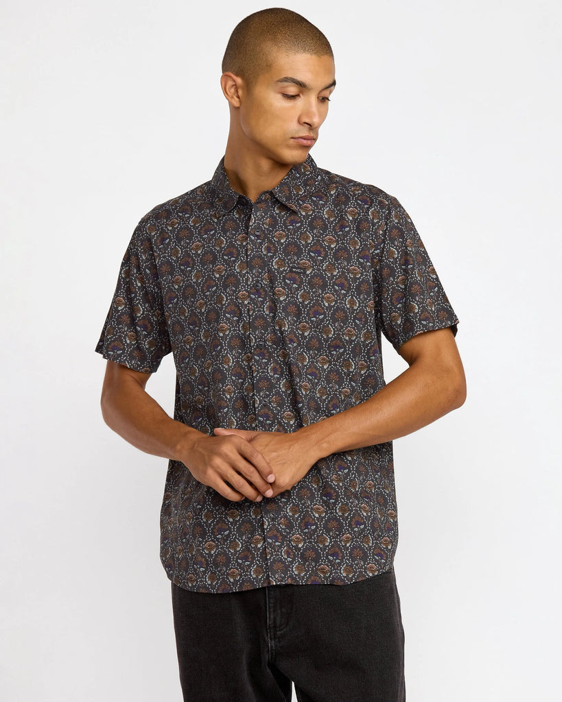 RVCA Mens Woven Blossom Quilt