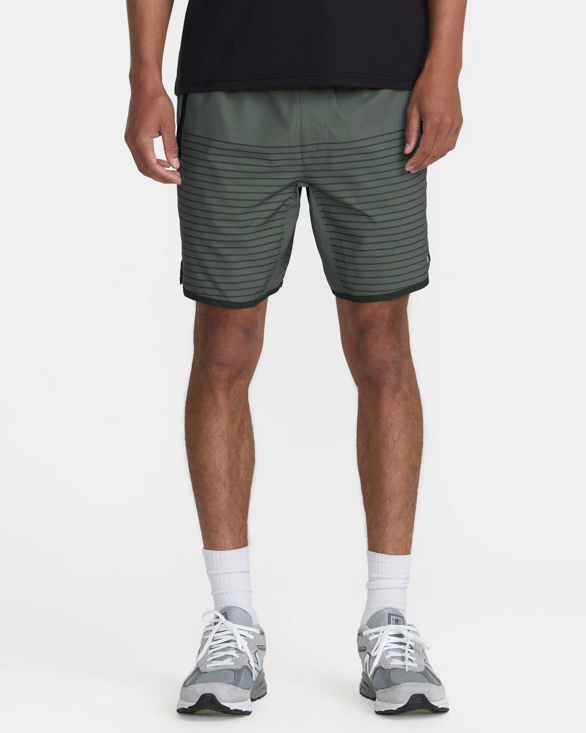 RVCA Mens Shorts Yogger Stretch Contrast 17"