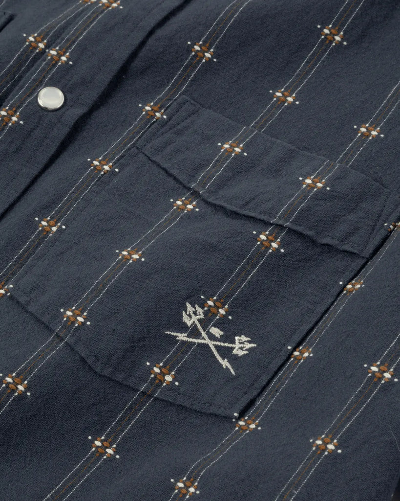 Dark Seas Mens Woven Gildale
