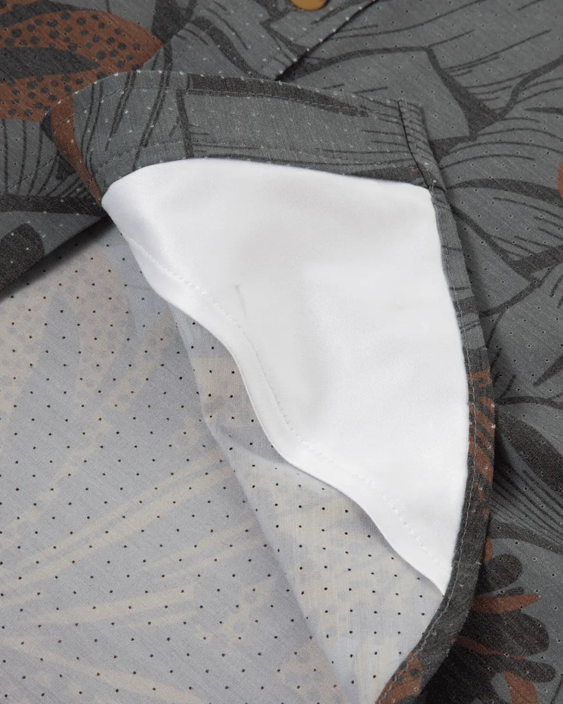 Dark Seas Mens Woven Webster
