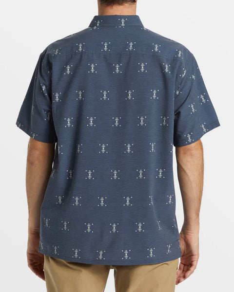 Billabong Mens Woven A/Div Surftrek Trail Short Sleeve