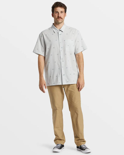 Billabong Mens Woven A/Div Surftrek Trail Short Sleeve