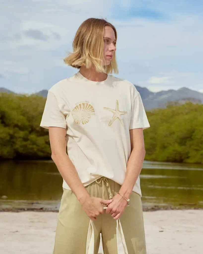 Billabong Womens Shirt In Front Of Me