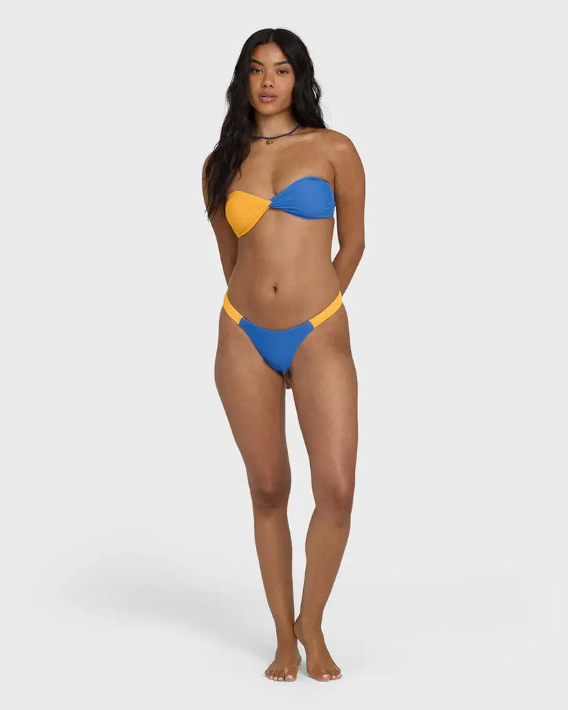 Billabong Womens Bikini Top Tanlines Twist Bandeau