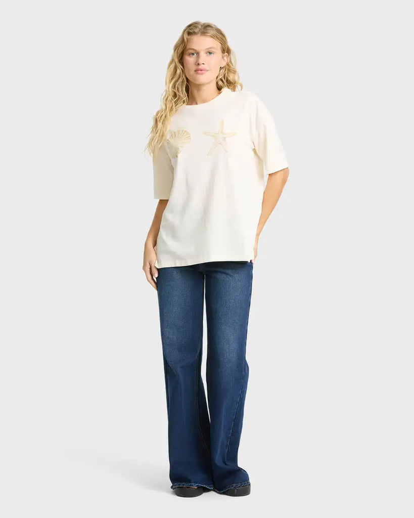 Billabong Womens Shirt In Front Of Me