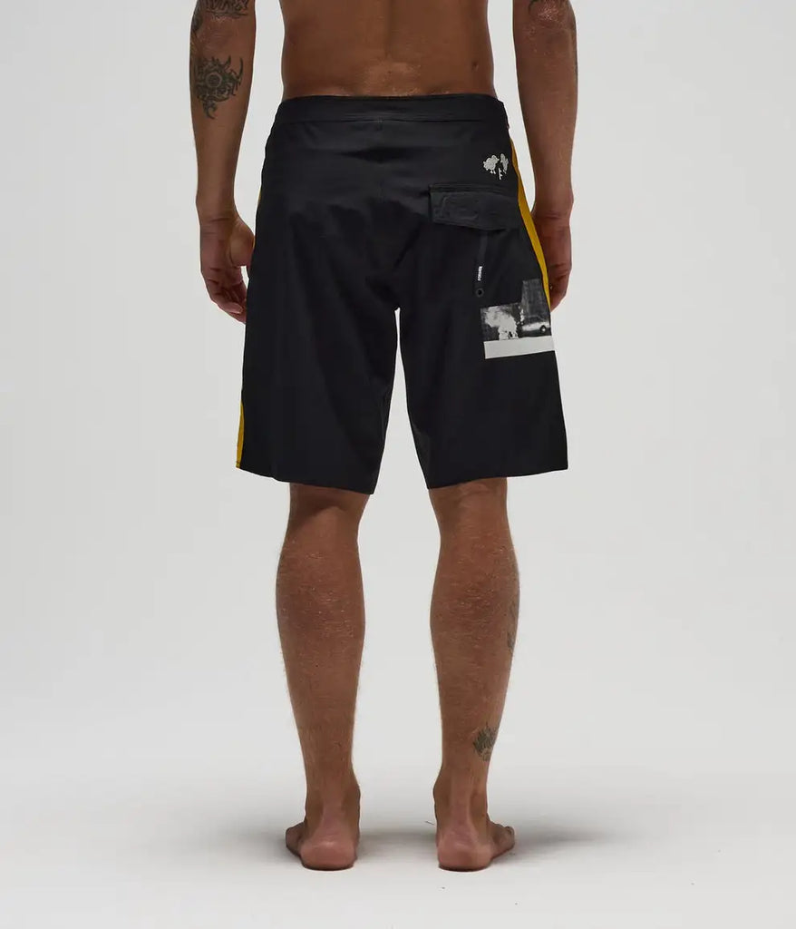 Former Mens Boardshorts DXD 20