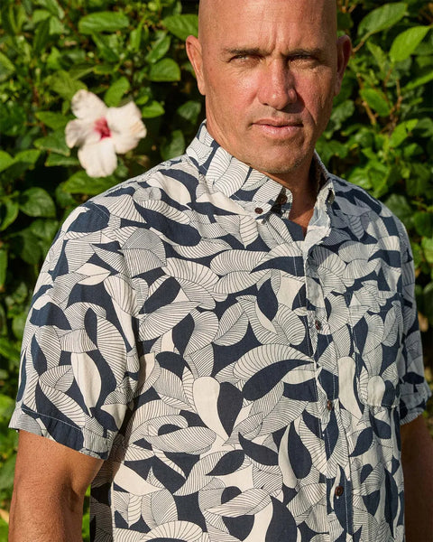 Outerknown Mens Woven The S/S Studio