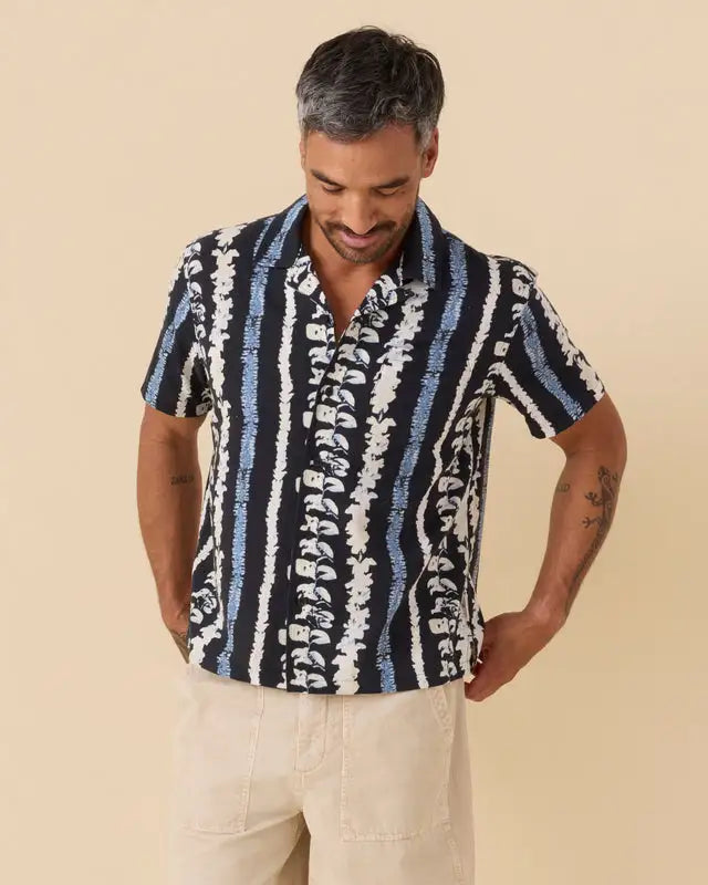 Outerknown Mens Woven The BBQ