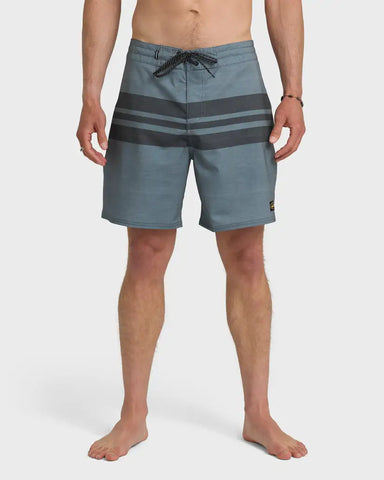Quiksilver Mens Boardshorts Surfsilk Street 18"