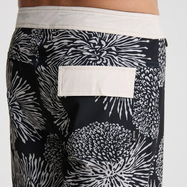 Roark Revival Mens Boardshorts Passage 18.5