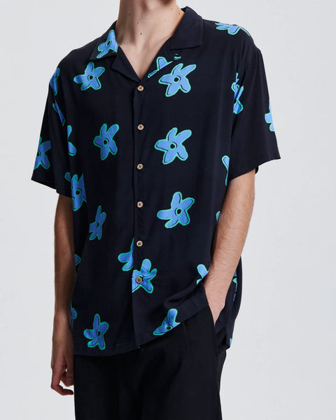 The Critical Slide Society Mens Woven Seeker Resort