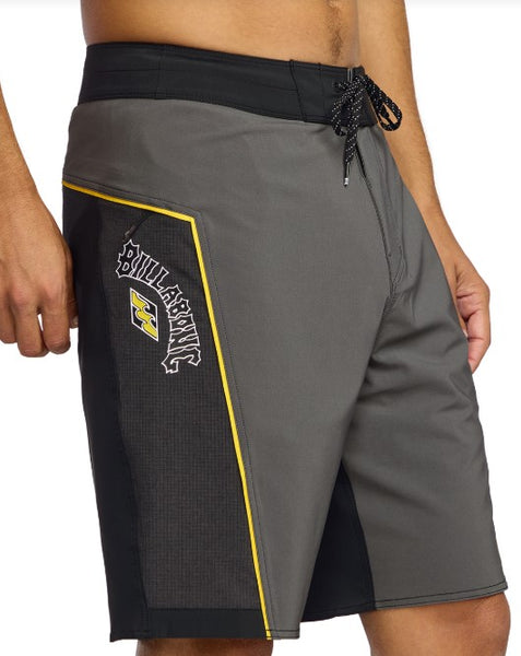 Billabong Mens Boardshorts Straddie Pro Performance 20