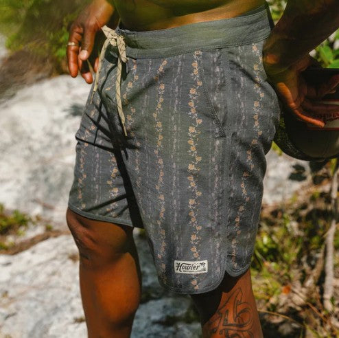 Howler Brothers Mens Boardshorts Bruja 18.5