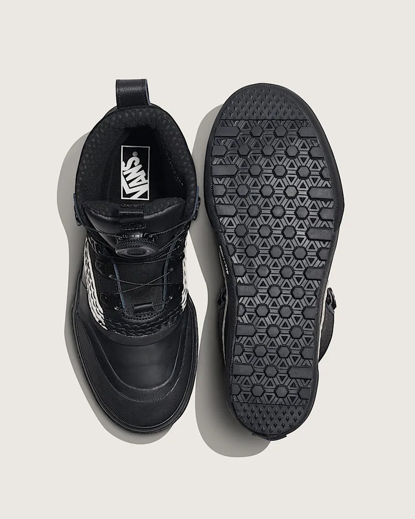 Vans Mens Boots Standard Mid Boa Waterproof Boot