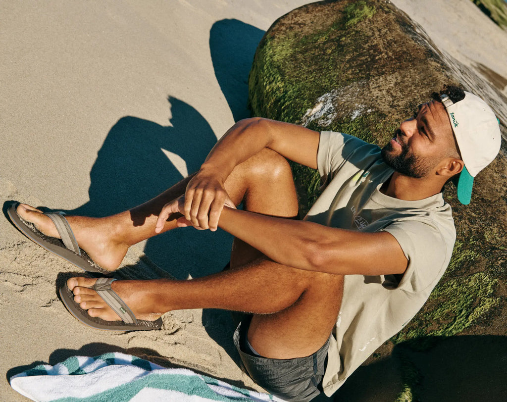 Sanuk Mens Sandals Ziggy Plush