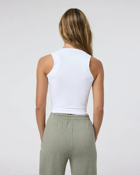 Vuori Womens Tank Top Pose Modern Tank
