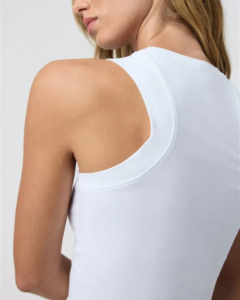 Vuori Womens Tank Top Pose Modern Tank