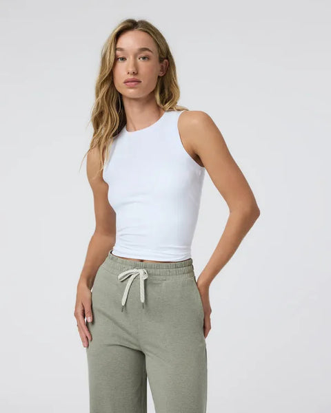 Vuori Womens Tank Top Pose Modern Tank