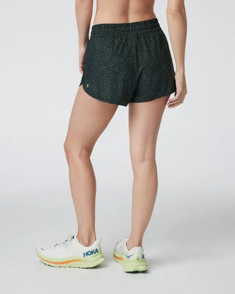 Vuori Womens Shorts Clementine 4