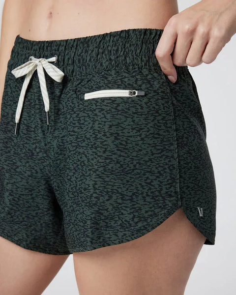 Vuori Womens Shorts Clementine 4