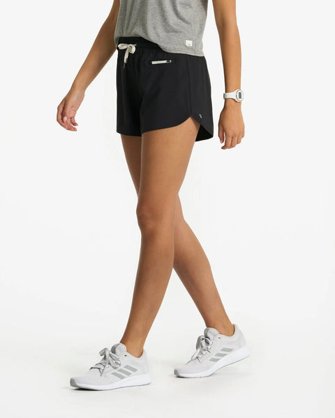 Vuori Womens Shorts Clementine 4