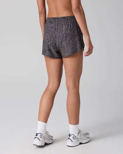 Vuori Womens Shorts Clementine 4