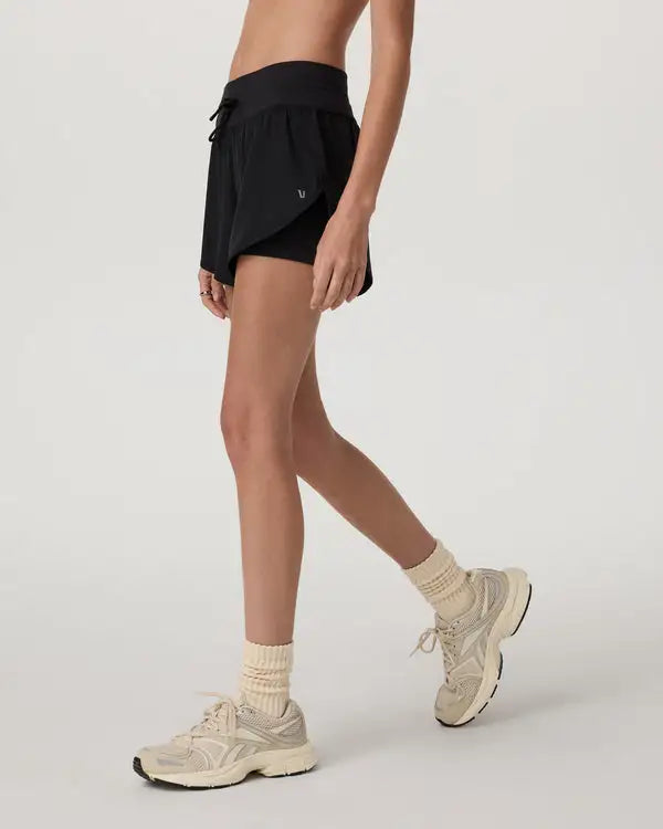 Vuori Womens Shorts Daily Speed Short 2.5