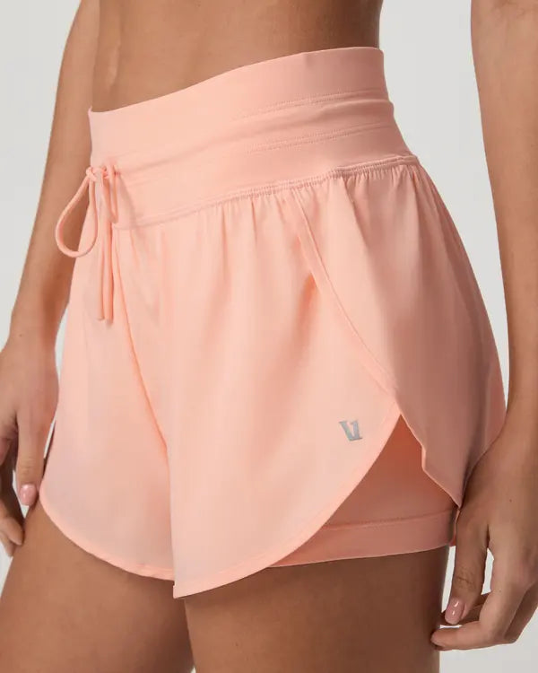 Vuori Womens Shorts Daily Speed Short 2.5