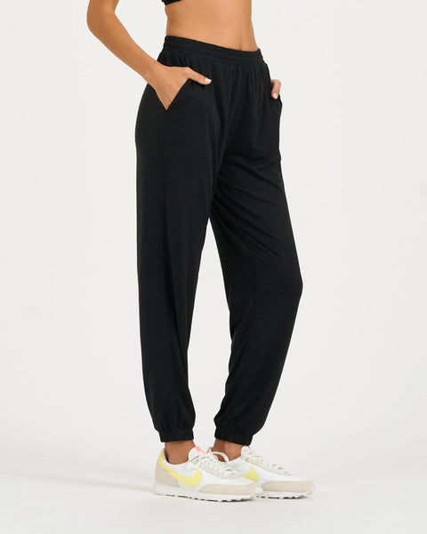 Vuori Womens Pants Boyfriend Jogger