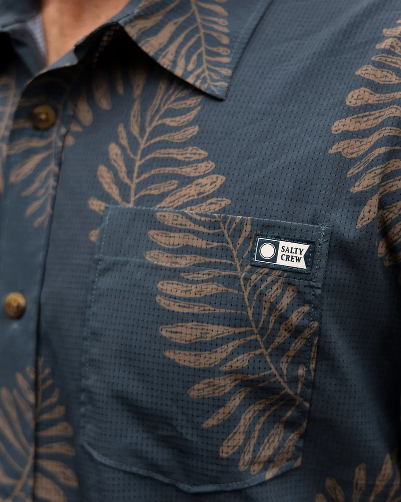 Salty Crew Mens Woven Stringer Perforated UV