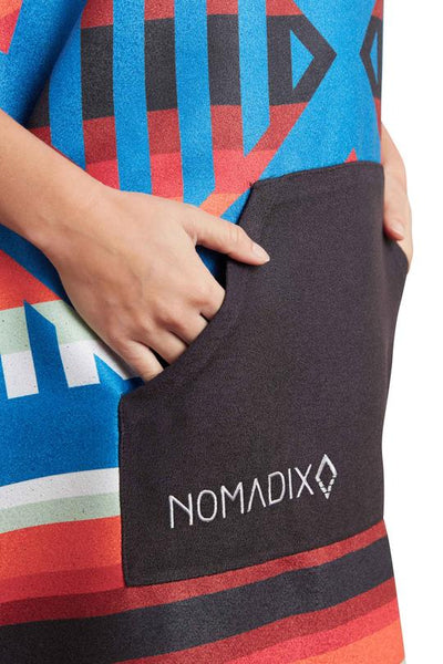 Nomadix Towel Bend Blue Orange Changing Poncho