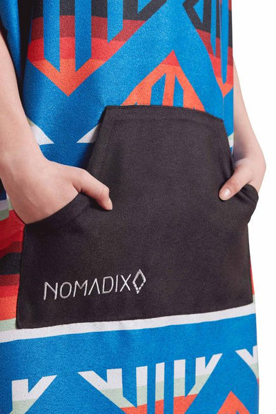 Nomadix Towel Bend Blue Orange Changing Poncho