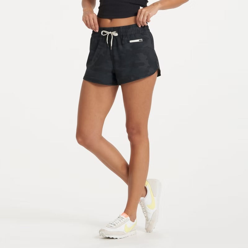 Vuori discount clementine shorts